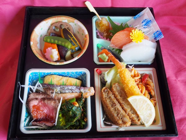 1,000円(税込:1,080円)